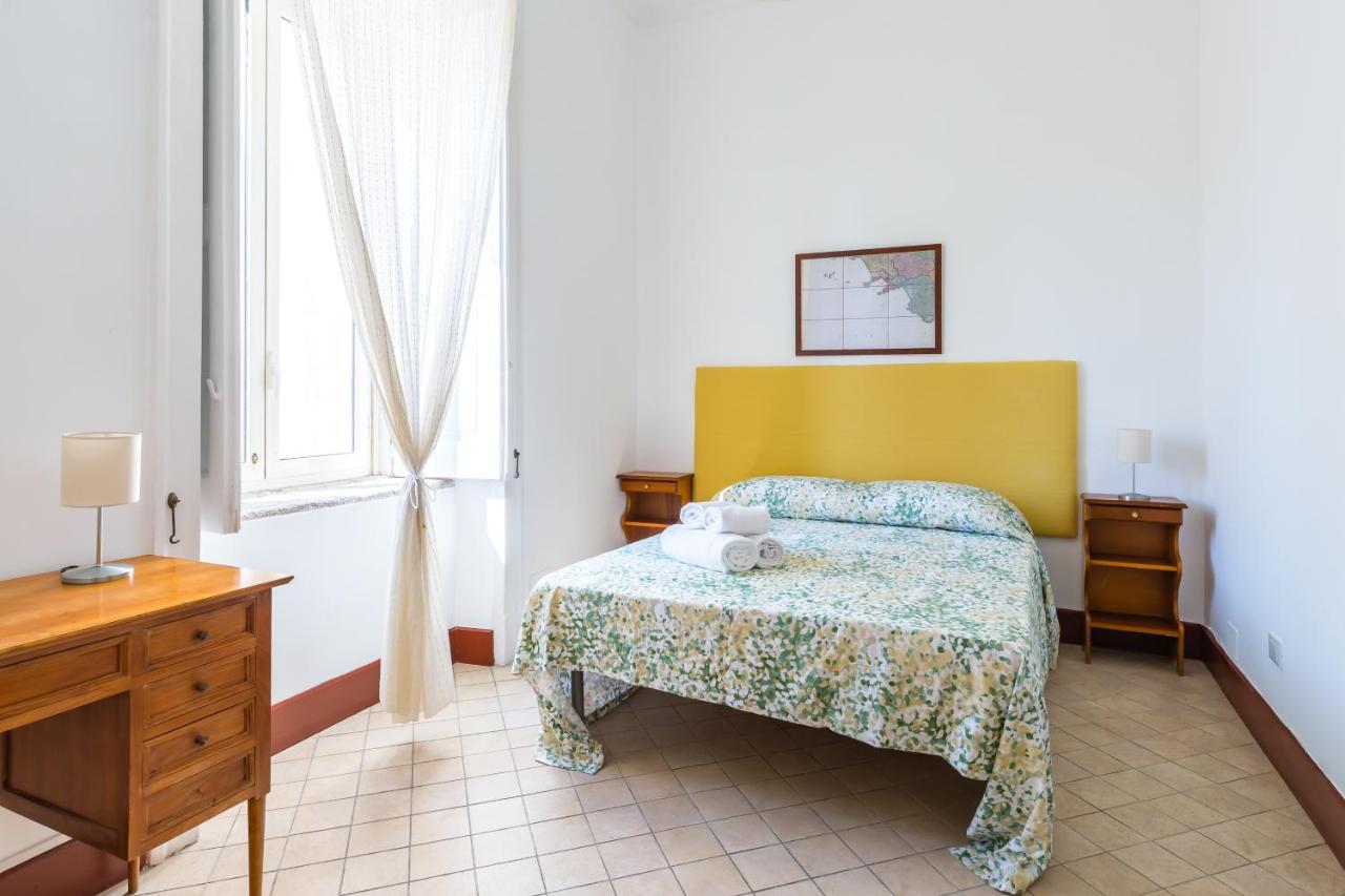 Lopez 20 A Big Family Apartment By Napoliapartments Eksteriør billede