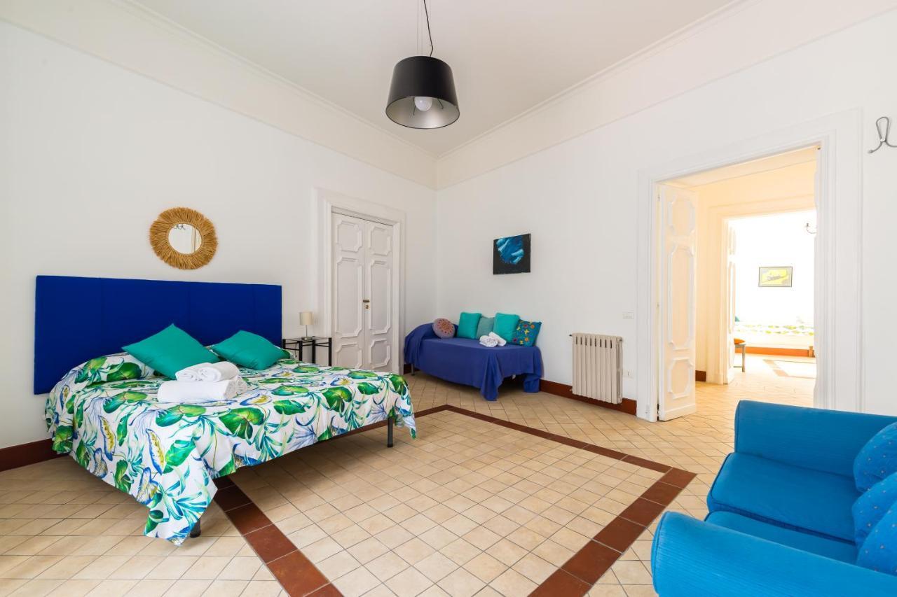 Lopez 20 A Big Family Apartment By Napoliapartments Eksteriør billede