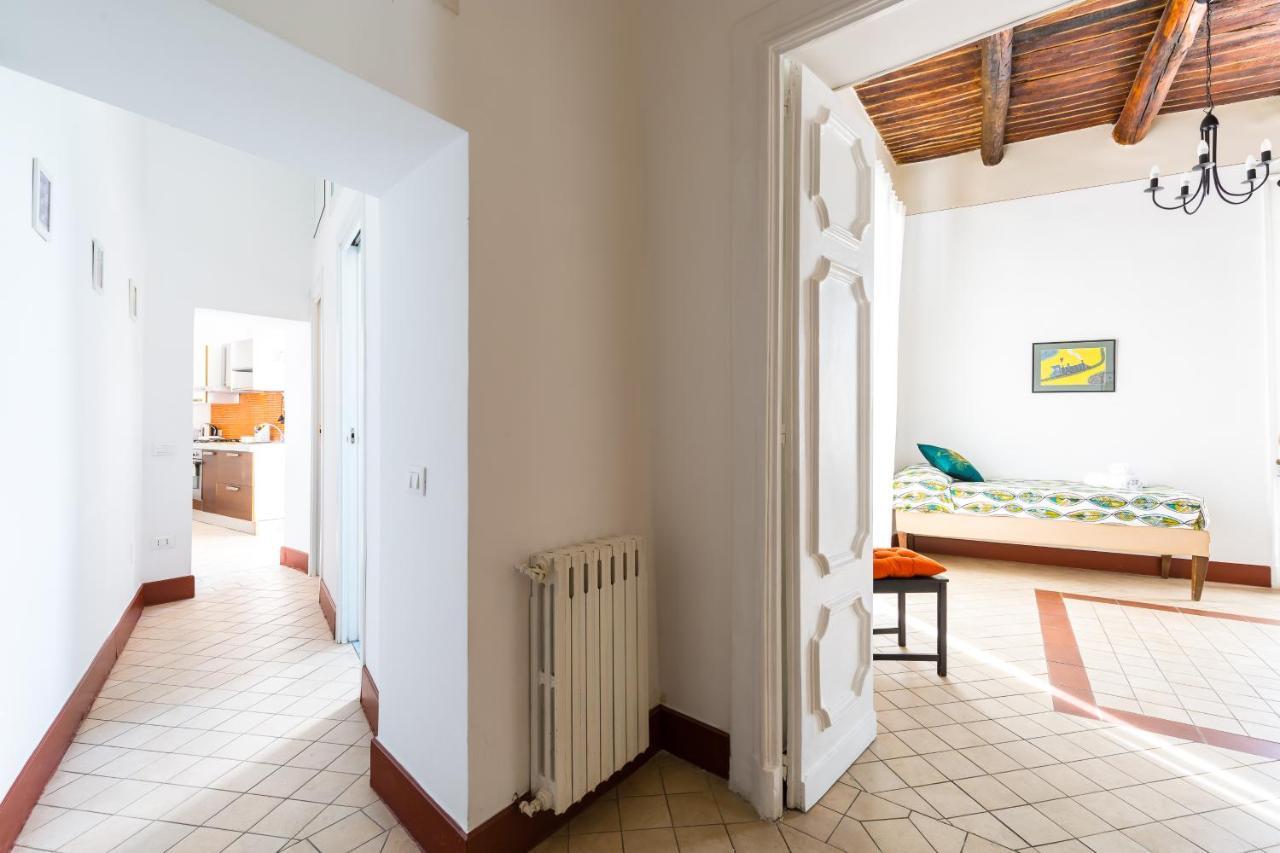 Lopez 20 A Big Family Apartment By Napoliapartments Eksteriør billede